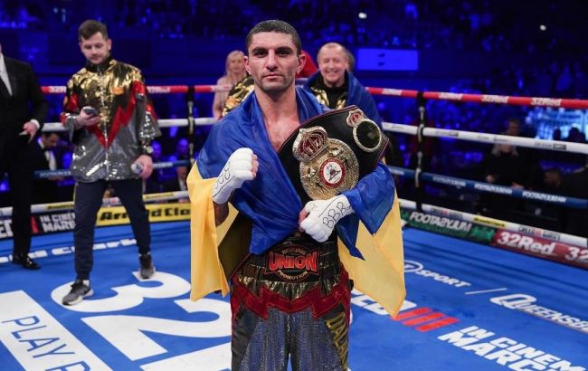 Далакян &ndash; Акуї. Боксери провели битву поглядів, японець присвятив бій Україні