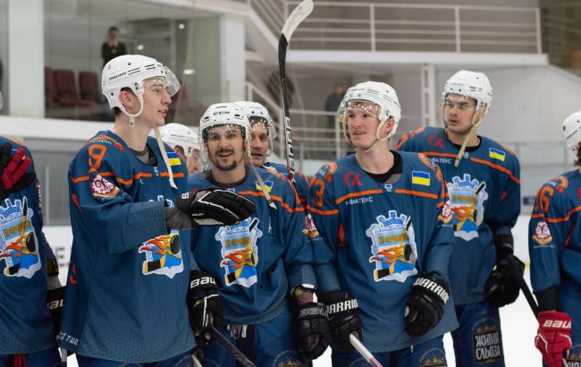 "Кременчуг" разбил "Легион" на старте полуфинала плей-офф хоккейного первенства