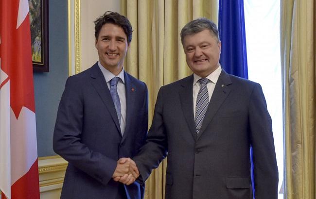 Порошенко поздравил канадский народ со 150-летием Канады