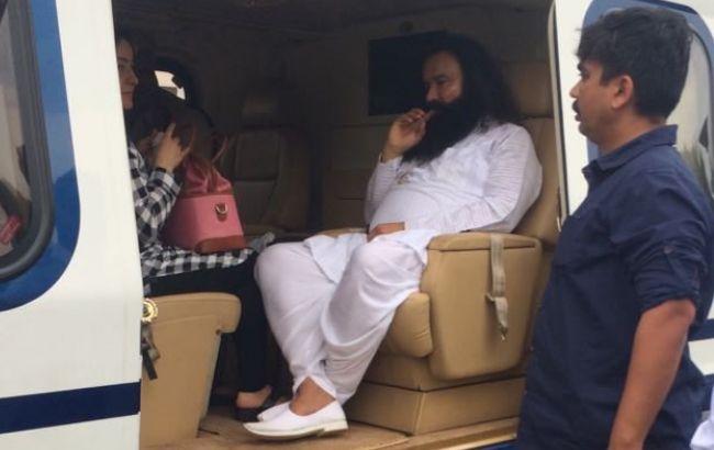 В Індії главу багатомільйонної секти засудили до 10 років ув'язнення