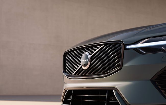 Volvo представила оновлений кросовер XC60