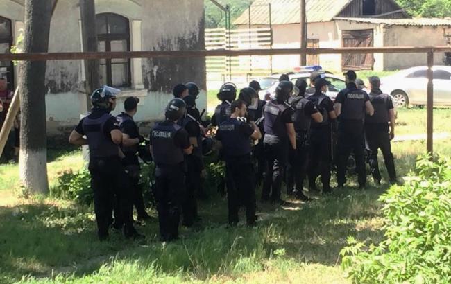 В Одесской области задержали 4 человека в результате столкновений на избирательном участке