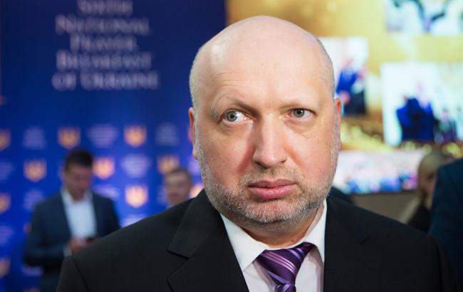 На Донбассе боевики не прекращают попыток прорвать оборону украинских военных, - Турчинов