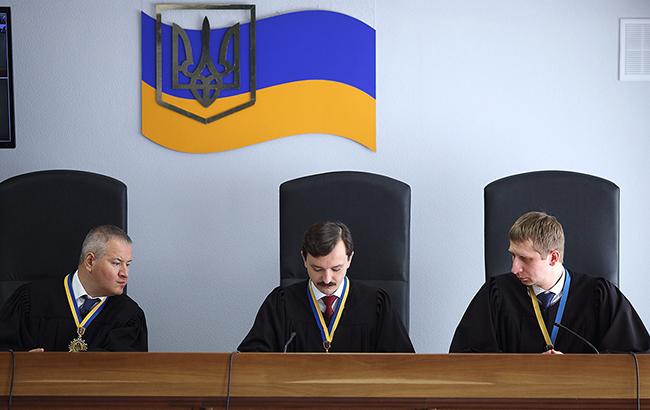 Дело Януковича: адвокат читает речь уже 27 часов