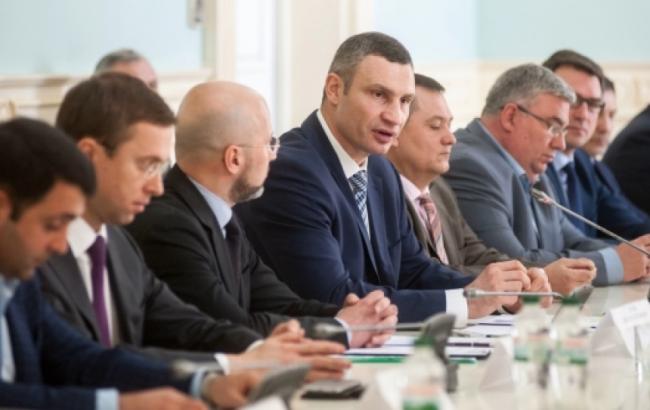 Кличко и "Нефтегазовая ассоциация Украины" будут вместе бороться с нелегальными газовыми заправками