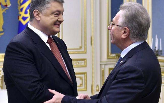 Порошенко подякував Букіккіо за підтримку створення антикорупційного суду