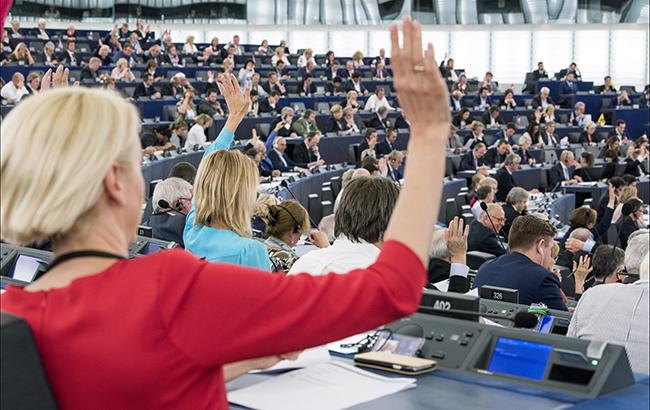 Европарламент поддержал отмену визового режима для Косово