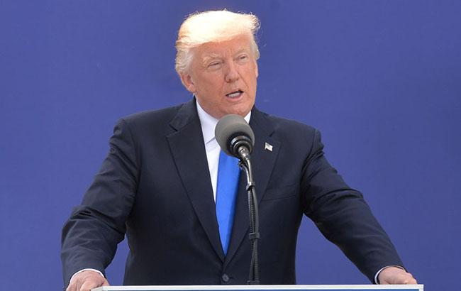 Трамп предложил уменьшить вдвое выдачу "грин-карт"