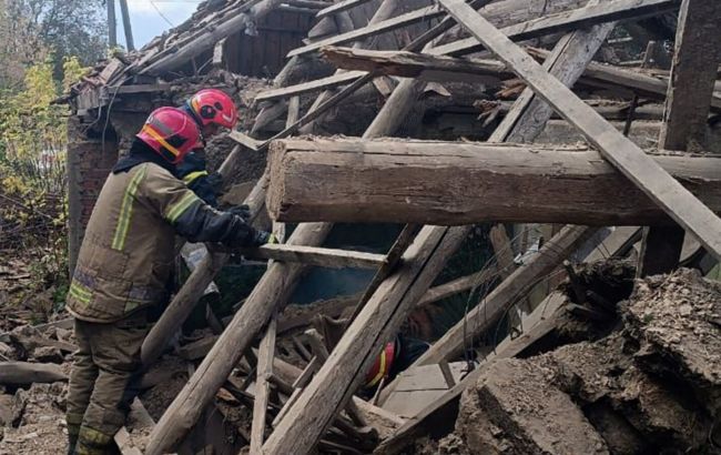 Під Дніпром стався вибух в будинку: подробиці та фото