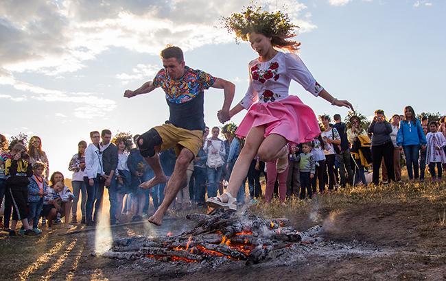 В Харьковской области на праздновании Купала 4 человека получили ожоги