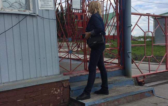 Денісову не пускають до Сенцова