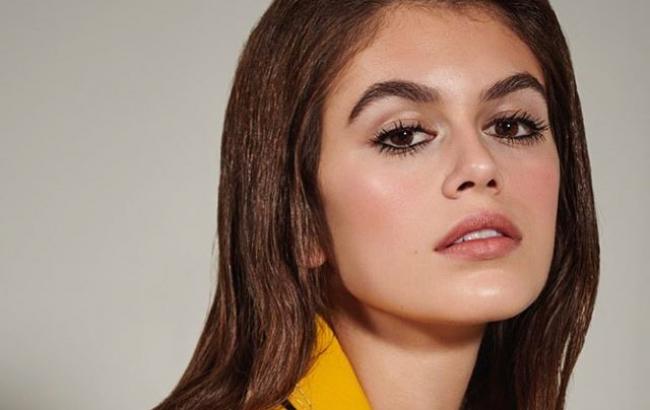 Самые яркие выходы на подиум дочери Синди Кроуфорд