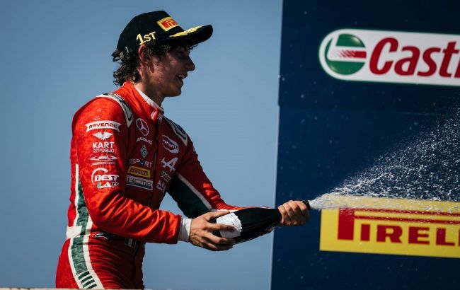 "Мерседес" выбрал приоритетного кандидата на место Хэмилтона