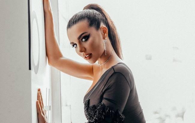 Анна Седокова прокоментувала чутки про роман з 24-річним хокеїстом