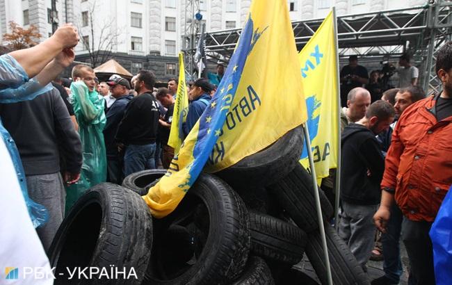 Митинг владельцев авто на еврономерах: Южанина ушла под крики "Ганьба"