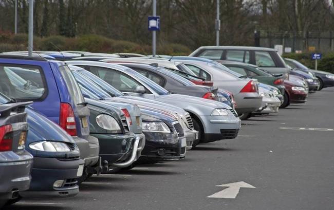 Почти 60 тыс. авто на еврономерах находятся в Украине с нарушениями, - ГФС