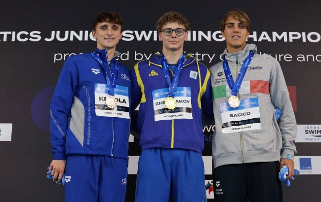 Желтяков "золотом" на юниорском ЧМ-2023 по плаванию завоевал путевку на Олимпиаду