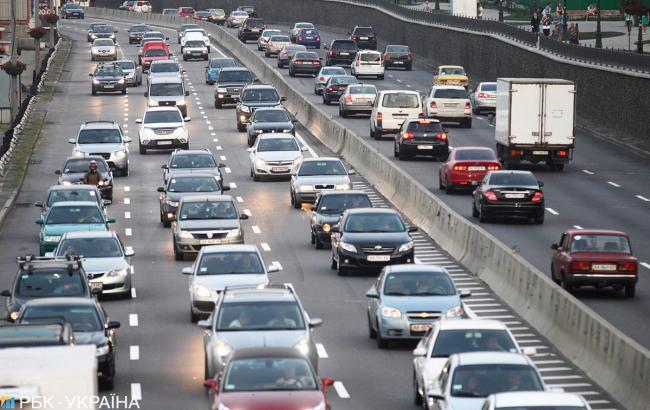 У Києві на дорогах утворилися затори