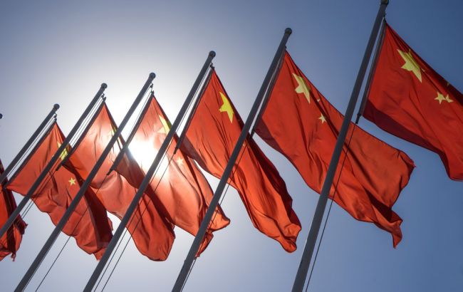 Китай ввел ответные санкции против США и Канады