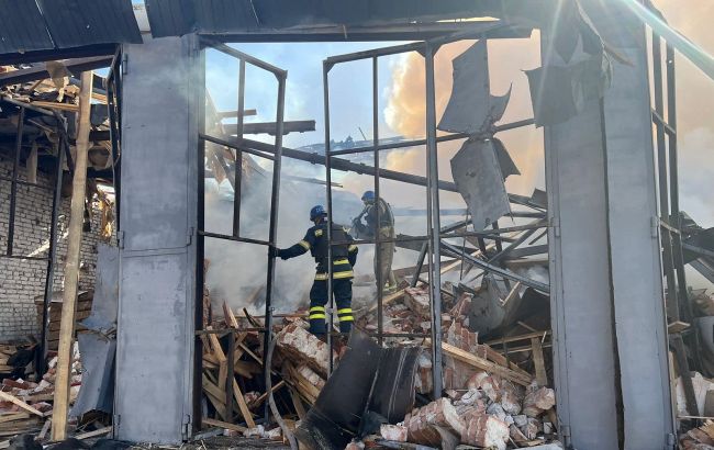 Обстріл Кривого Рогу: у Зеленського показали момент "прильоту" ракети