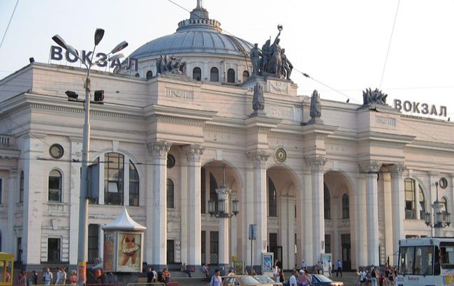 Информация о минировании Одесского ж/д вокзала оказалась ложной