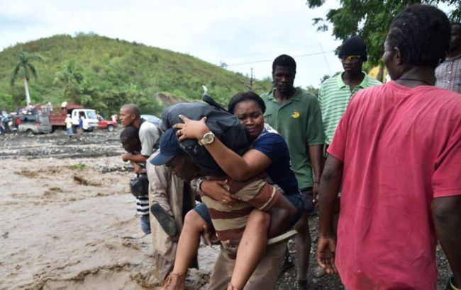 Число жертв урагана "Мэтью" достигло 478