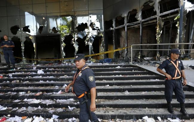 В Парагвае после беспорядков уволен министр внутренних дел и шеф полиции