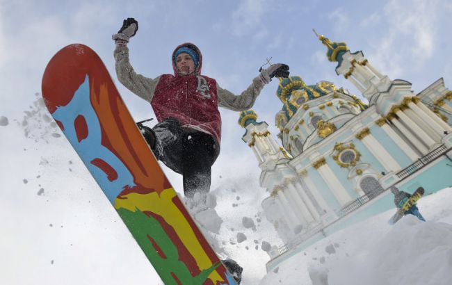 Киевлян предупреждают о снеге и гололеде 29 ноября
