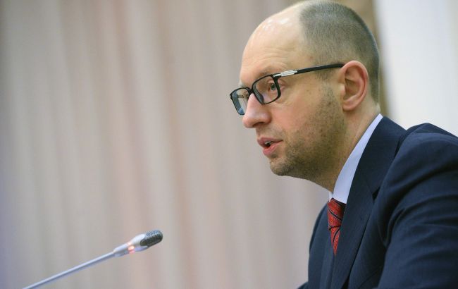 Выборы в 205 округе: Яценюк потребовал от силовиков обеспечить порядок