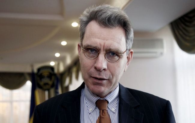 Украина может получить еще 1 млрд долл. гарантий от США в конце 2015 г., - Пайетт