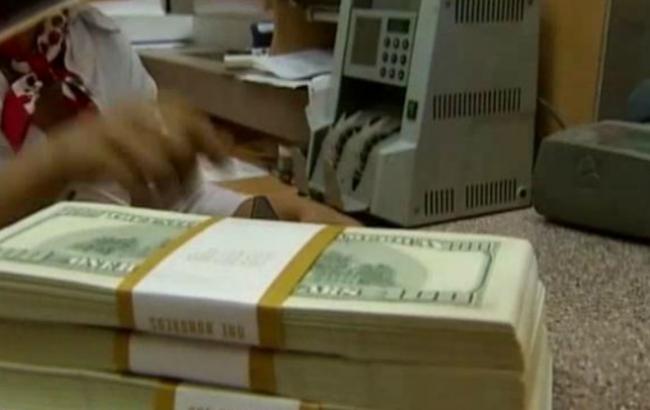 Курс доллара в обменниках в продаже вырос - 23,80 грн/долл