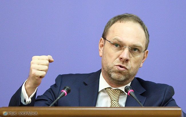 Янукович отблагодарил Ющенко за победу госдачей и штатом обслуги, - Власенко