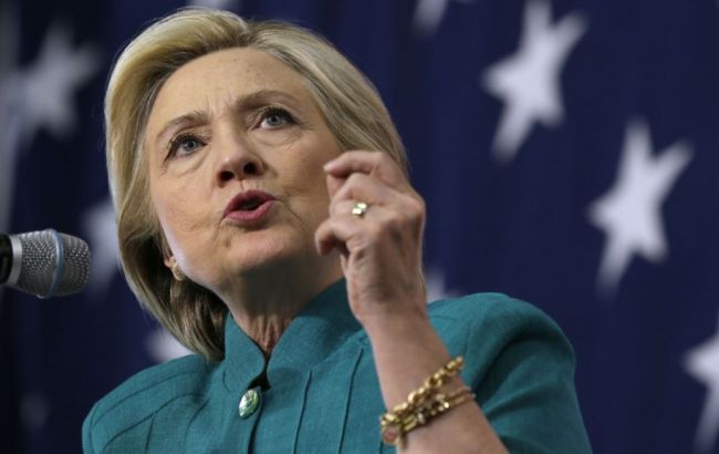 Штаб Клинтон эвакуировали из-за подозрительного вещества в письме