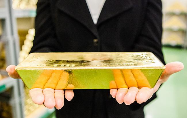 НБУ повысил курс золота до 329,54 тыс. гривен за 10 унций