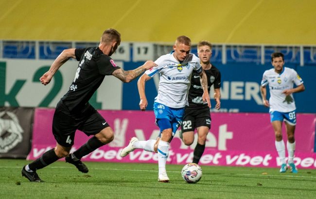 Продовження УПЛ 13-15 квітня: повний розклад матчів двадцять четвертого туру