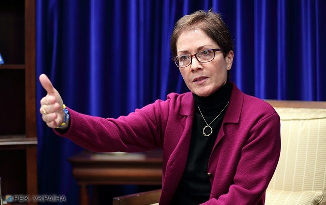 Посол США заявила о конкурентности первого тура выборов