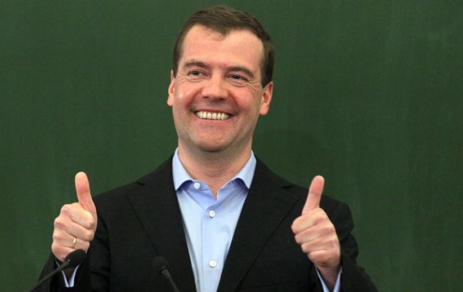 Медведев за 2014 г. заработал больше Путина