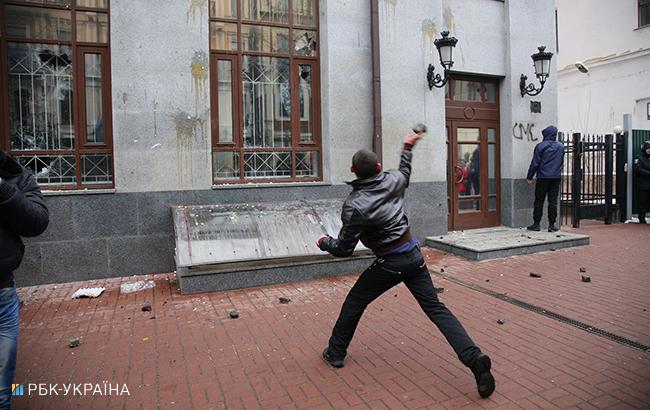 Полиция проводит проверку из-за повреждения зданий в центре Киева