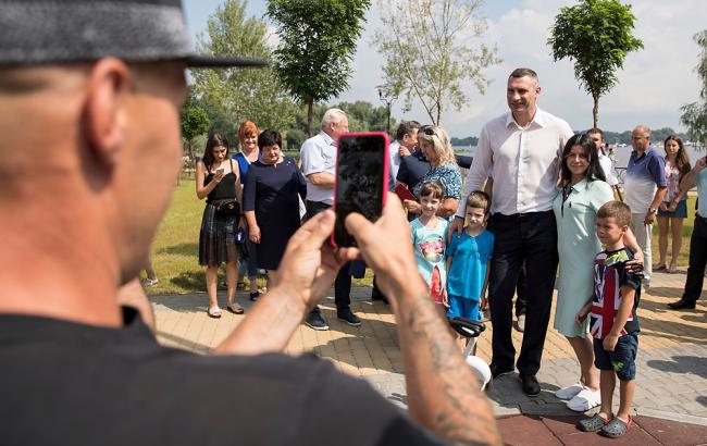 Кличко открыл вторую очередь парка "Наталка" в Киеве