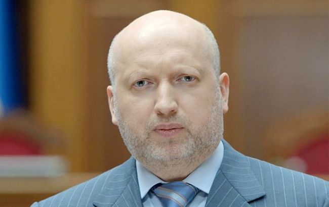 Турчинов допускає закриття КПП в районі Мар'їнки