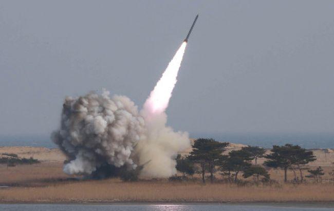 Главы МИД Японии, США и Кореи обсудили ракетный пуск КНДР