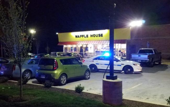 В результаті стрілянини в кафе в США загинуло чотири людини