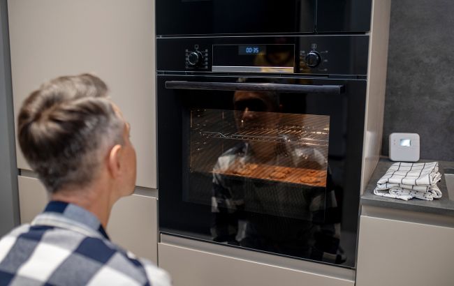 Навіщо потрібна шафка під духовкою. Ви здивуєтесь, дізнавшись правду