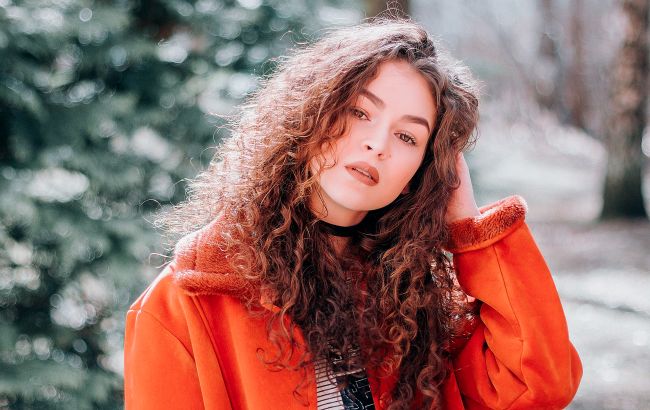 Копеечное средство, которое поможет остановить выпадение и истончение волос