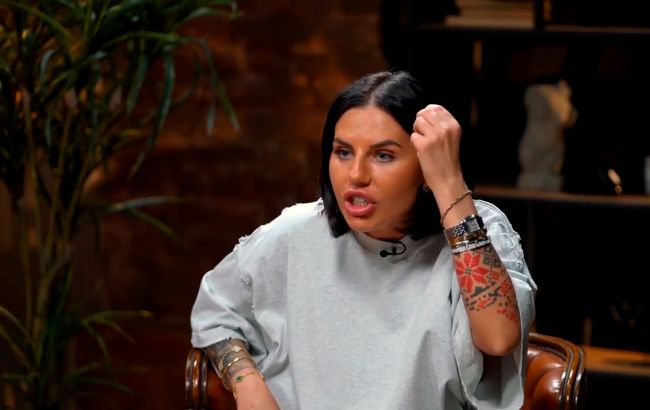 "Слухала і буду слухати": Алхім продовжує популяризувати Росію попри осуд