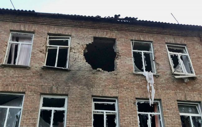 Россияне накрыли Никопольский район "Градами" и артиллерией: в ОВА рассказали о последствиях