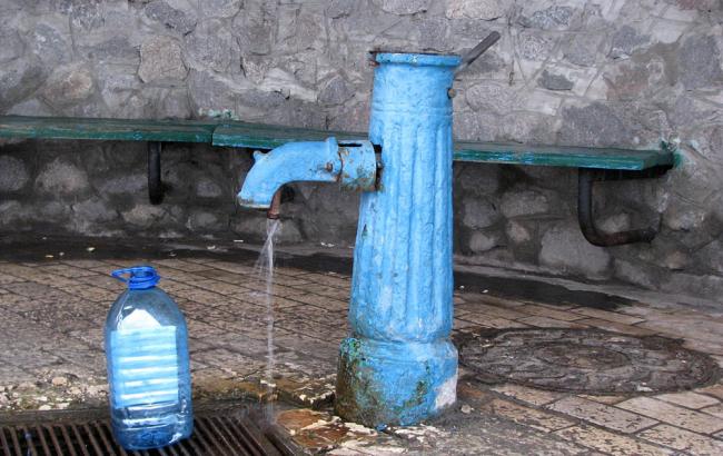 Вода у 43 бюветах Києва не відповідає санітарно-хімічним нормам