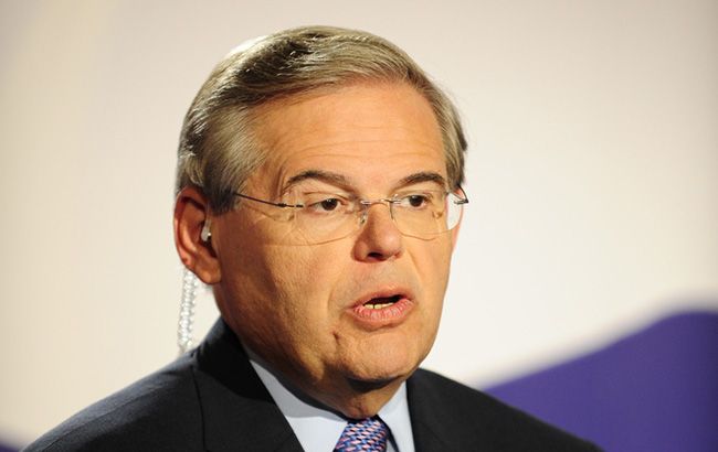 Трампа призывают ввести новые санкции против России