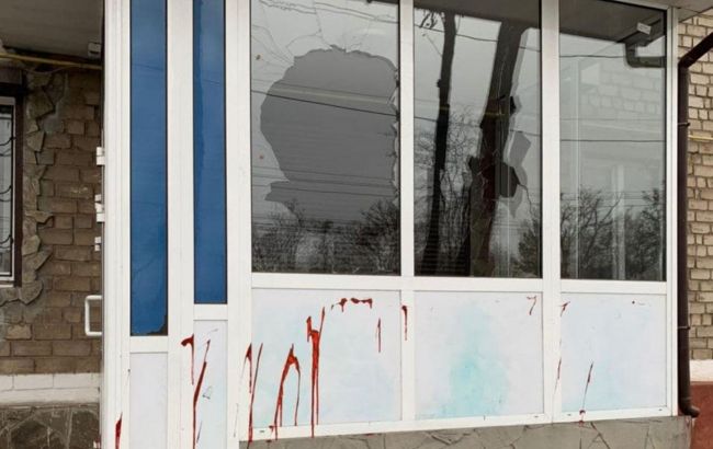 В Мариуполе повредили два офиса политической партии