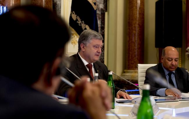 Порошенко считает недостаточным рост ВВП Украины